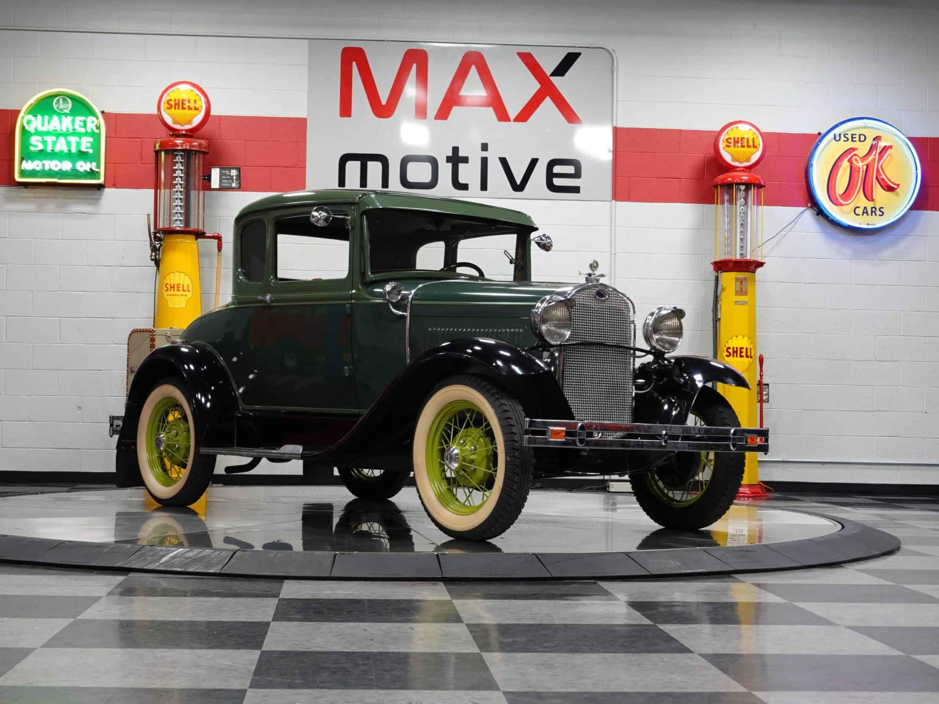 1930 Ford Model A Coupe - V0944